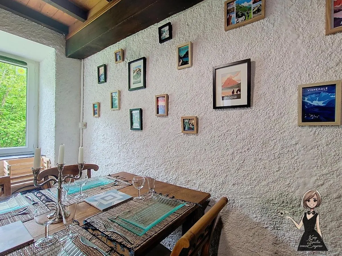 Chalet Du Temps Suspendu, Pause Magique Au Coeur Des Pyrenees Ferrieres